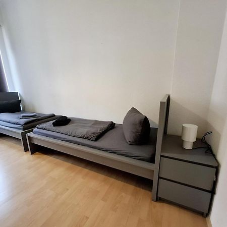 Altbauwohnung Direkt An Der Karli Mit Balkon - Netflix Inklusive Leipzig Luaran gambar
