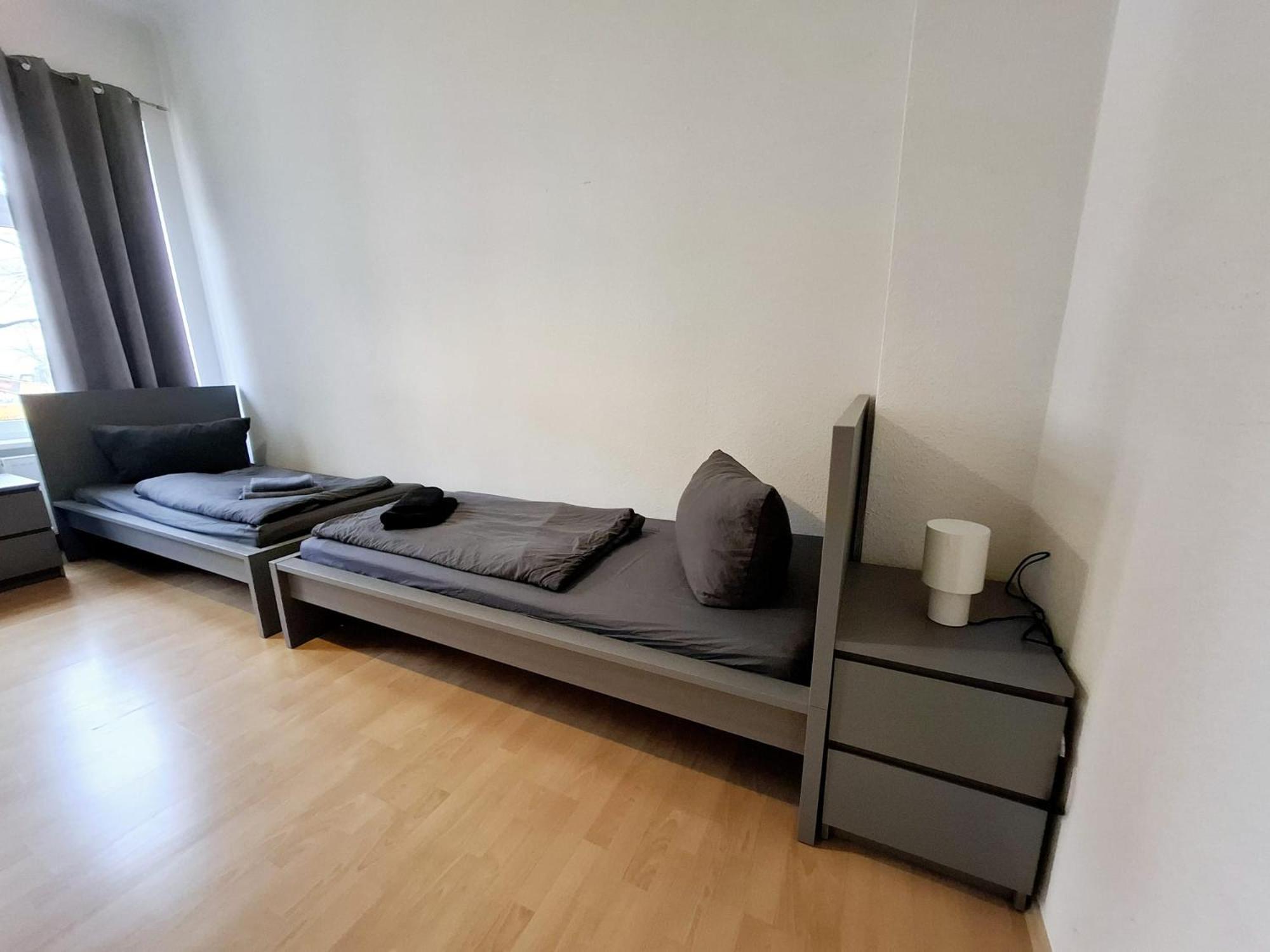 Altbauwohnung Direkt An Der Karli Mit Balkon - Netflix Inklusive Leipzig Luaran gambar
